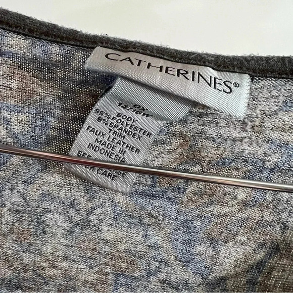 Catherines Tunic Blouse 14W 16W Earth Tones Sharkbite Hem Knit Floral V Neck Top - Picture 8 of 8